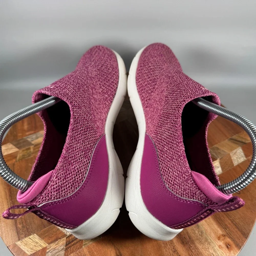 Skechers Arch Fit Women 8 Raspberry Pink Slip On Walking Shoes 104091 RAS
